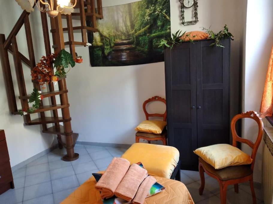 Casarinolaurino Valle Del Golfo Healthy Air Above The Sea Uscio Exterior foto